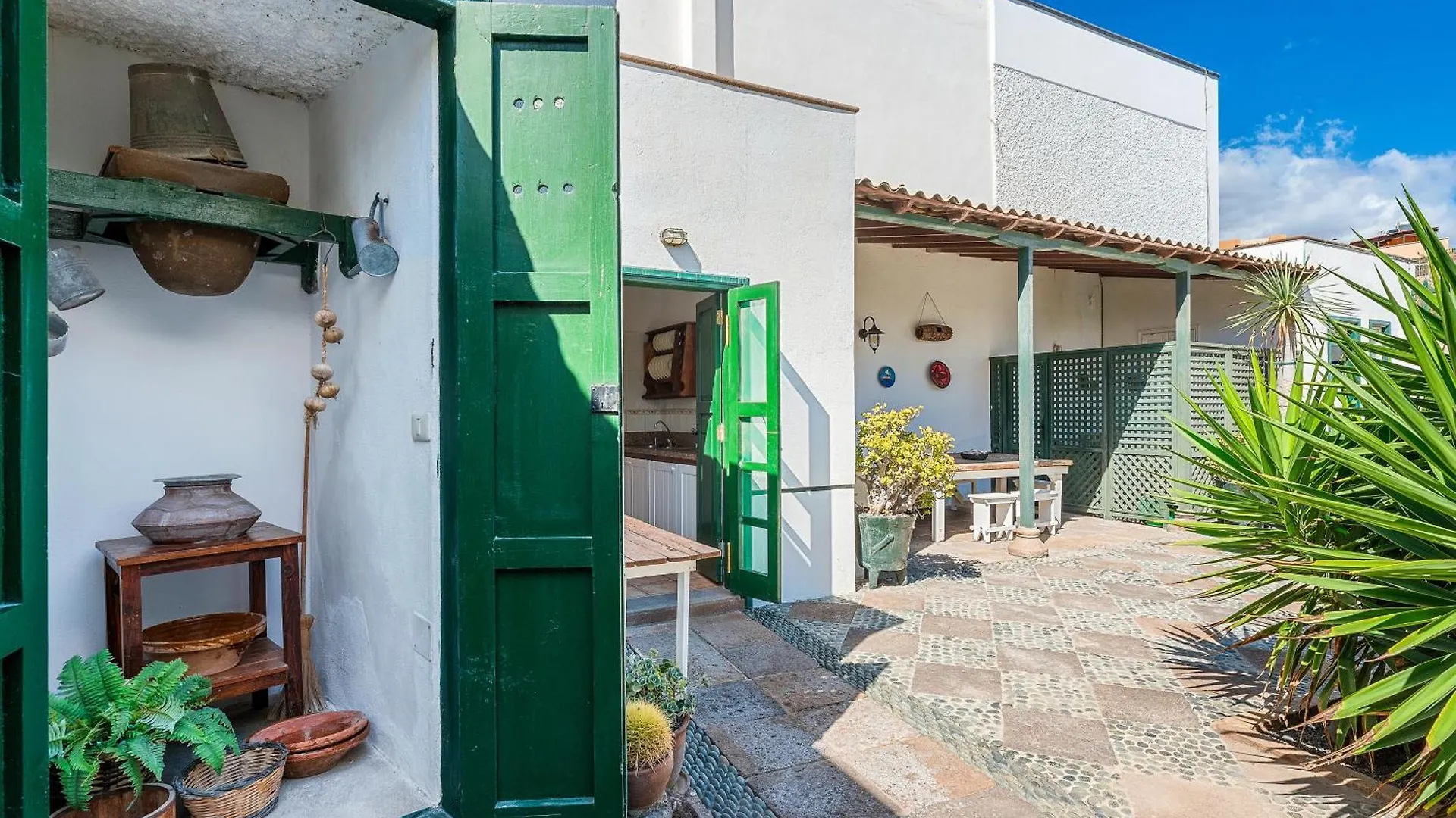 Traditional Canary House Next To The Beach Poris de Abona